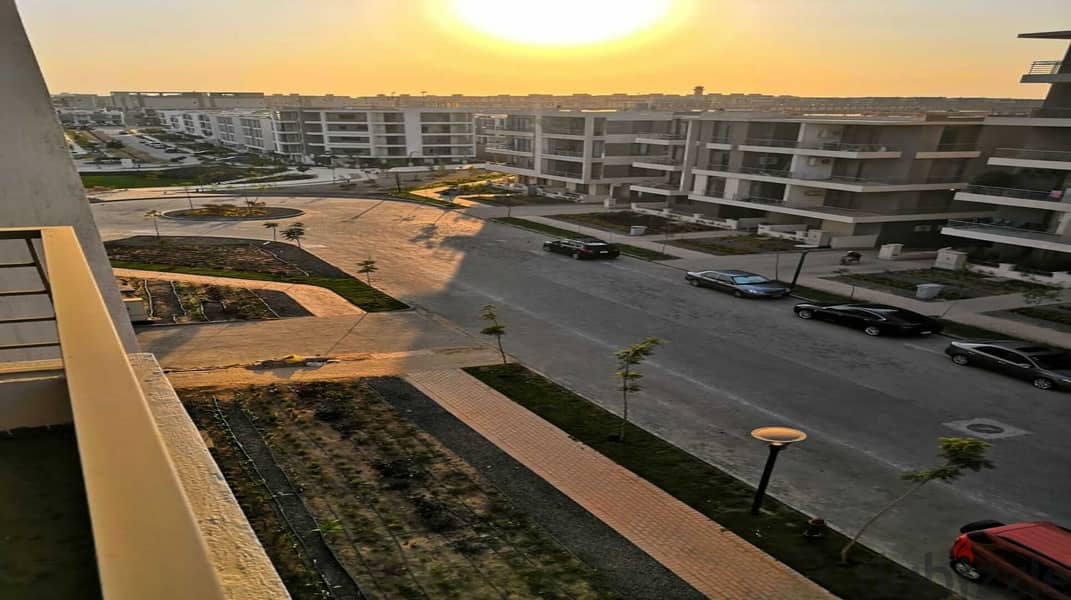 Apartment for sale in the settlement in front of Cairo Airport, installments over 8 years 6