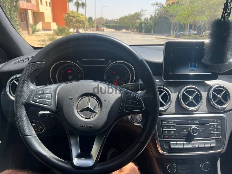 Mercedes-Benz CLA 180 2019 5