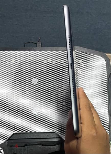 ايباد الجيل التاسع 64 جيجا  مع قلم استايلس iPad 9th wifi 5