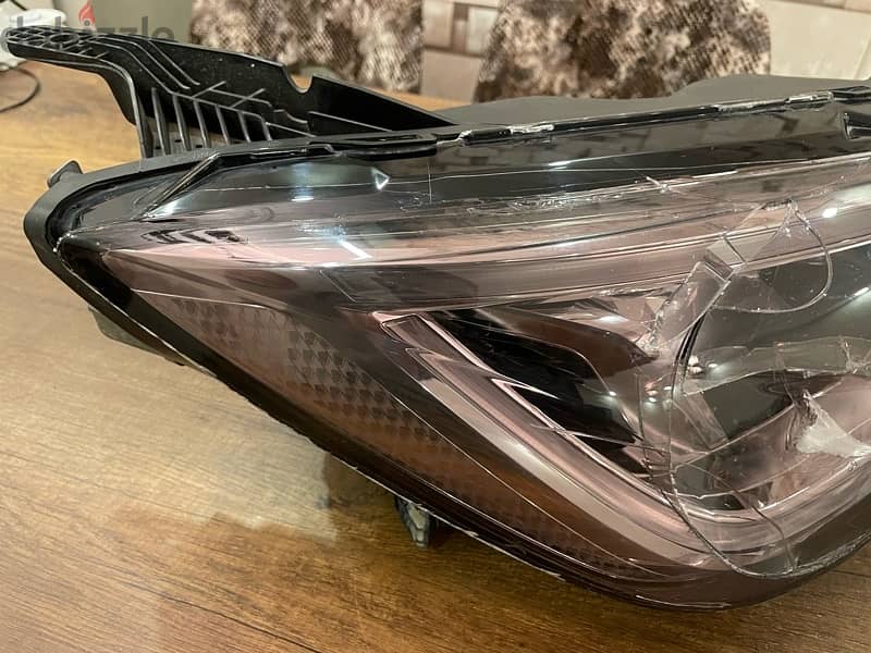 Original Front Right Headlight for MG5 Luxury 4