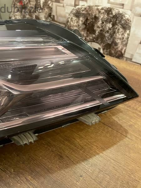 Original Front Right Headlight for MG5 Luxury 10