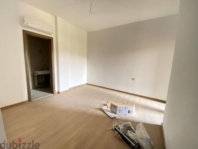 Apartment Ready To Move Fully Finished with Air conditioners  for sale in Fifth Square Compound - Al Marasem, Fifth Settlement, minutes from AUC 2