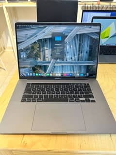 MacBook Pro Model 2019 i7 0
