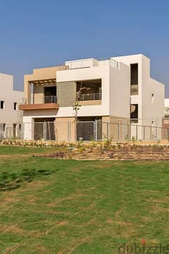 villa for sale 220m at palm hills new cairo compound PX
