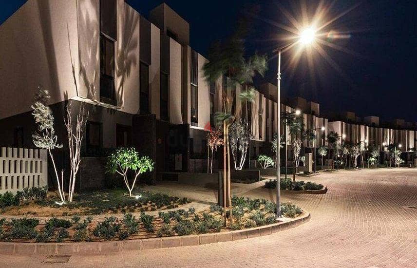 Finished apartment for sale in Al Burouj Elsherouk 255m with 6y installments  شقة للبيع متشطبة في الشروق 255م باقساط  بالقرب من مدينتي 12