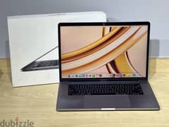 Macbook Pro 2018 15-inch بالكرتونه
