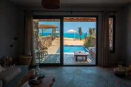 Chalet with garden for sale on the most beautiful beach on the North Coast in Marina 8, directly on the sea, with the most beautiful view