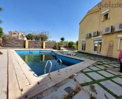 For sale,Standalone villa of 353m with a swimmin pool on a wide garden 0