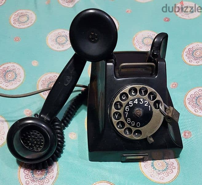 تليفون قرص الستينات لهواه الانتيكات 1
