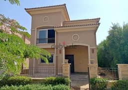 townhouse for sale 190m in compound stone park new cairo 0