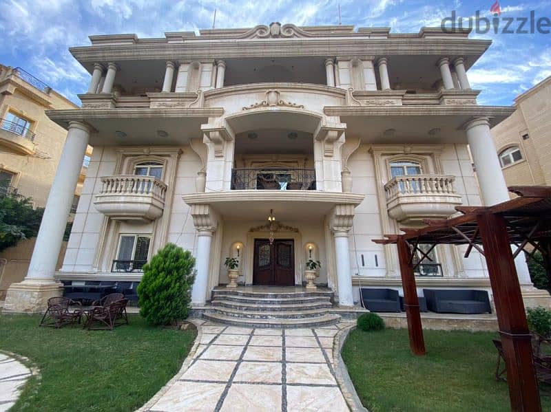 Villa lilbaye fi altajamue alkhamis 1000 m 1