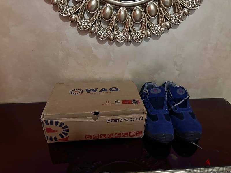 WAQ Safety Shoes for sale للبيع سيفتى 2