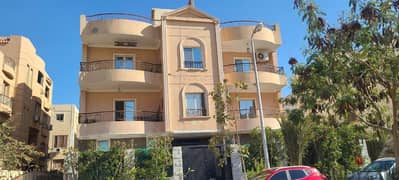 Apartment for sale, immediate receipt, area of ​​220 square meters, first floor in the second district, in a villa in the Fifth Settlement, New Cairo. 0