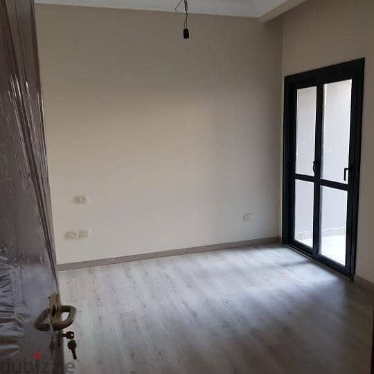 Villa for sale, 220 meters, twin house (ready for delivery) in La Vista Patio 5, Shorouk, next to Cairo Airport, with a 20% contract down payment    . 16