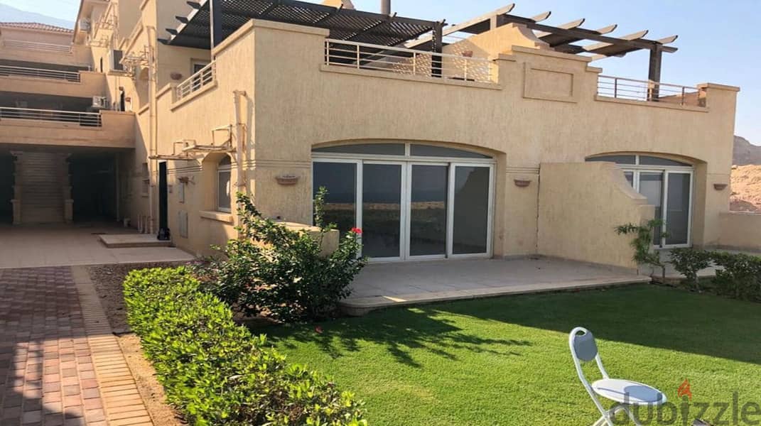 Twin house villa for sale, fully finished, in the most prestigious resorts in Sokhna Hills 11