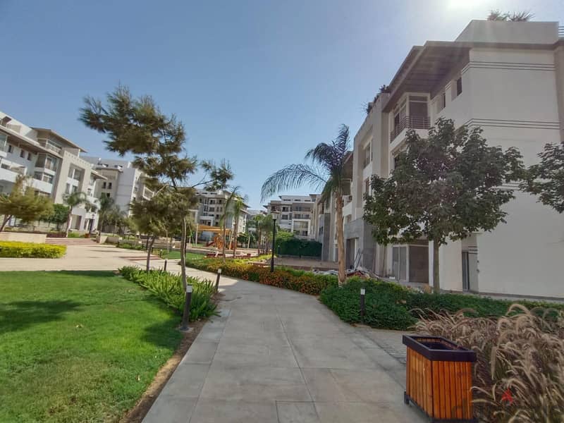 Apartment resle for Sale Hyde Park Grand Park Residence . 2