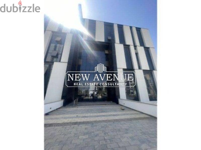 Admin office 130m for rent prime location in Hyde Park 2
