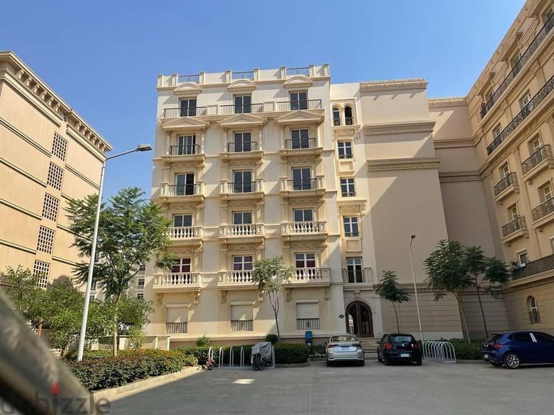apartment 160 m prime location installment till 2031 , hyde park new cairo 9