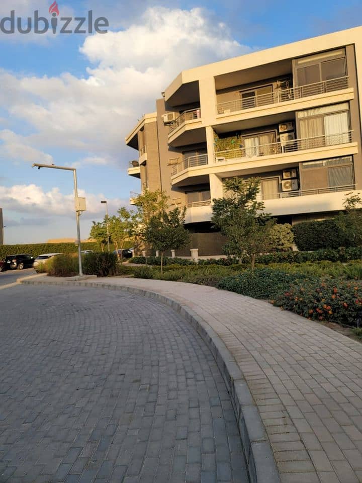 Ground Floor Apartment with Garden for Sale in Full-Service Compound | Taj City | Opposite Kempinski Hotel 9