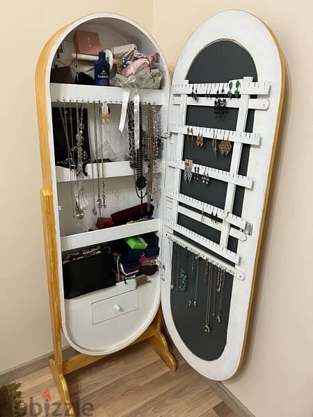 storage mirror 2