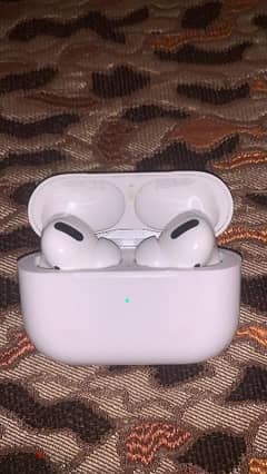 Airpods gen 1 
Used with good condition 
Without box 0
