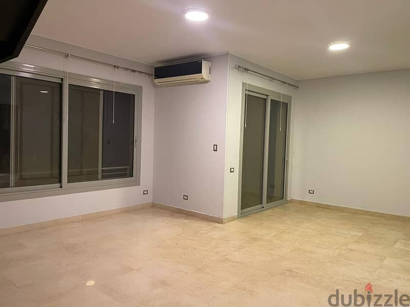 Penthouse for rent in The Village - Semi furnished with appliances - BUA: 211m Roof terrace: 100m 8