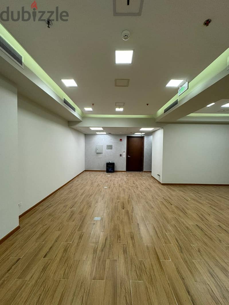 96 sqm office for rent, immediate receipt, in CFC Compound 4
