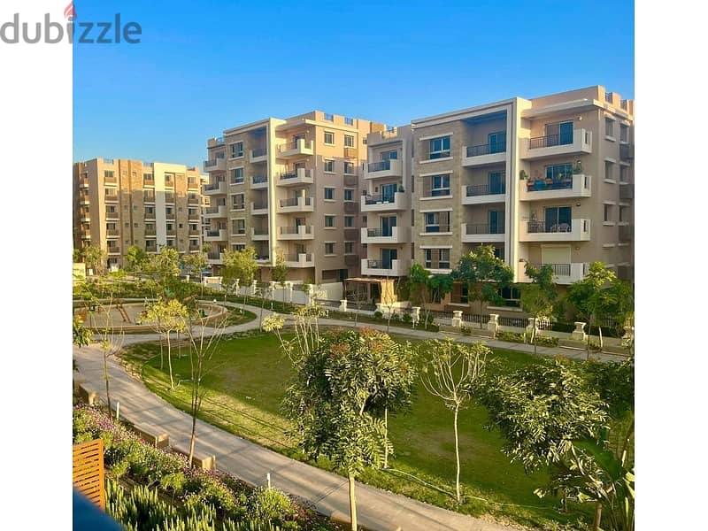 3-room apartment for sale near the airport in Fifth Settlement, Taj City, with a 10% down payment, installments over 8 years 10