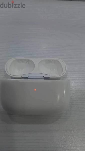 Apple AirPods Pro 1 charging case only 4