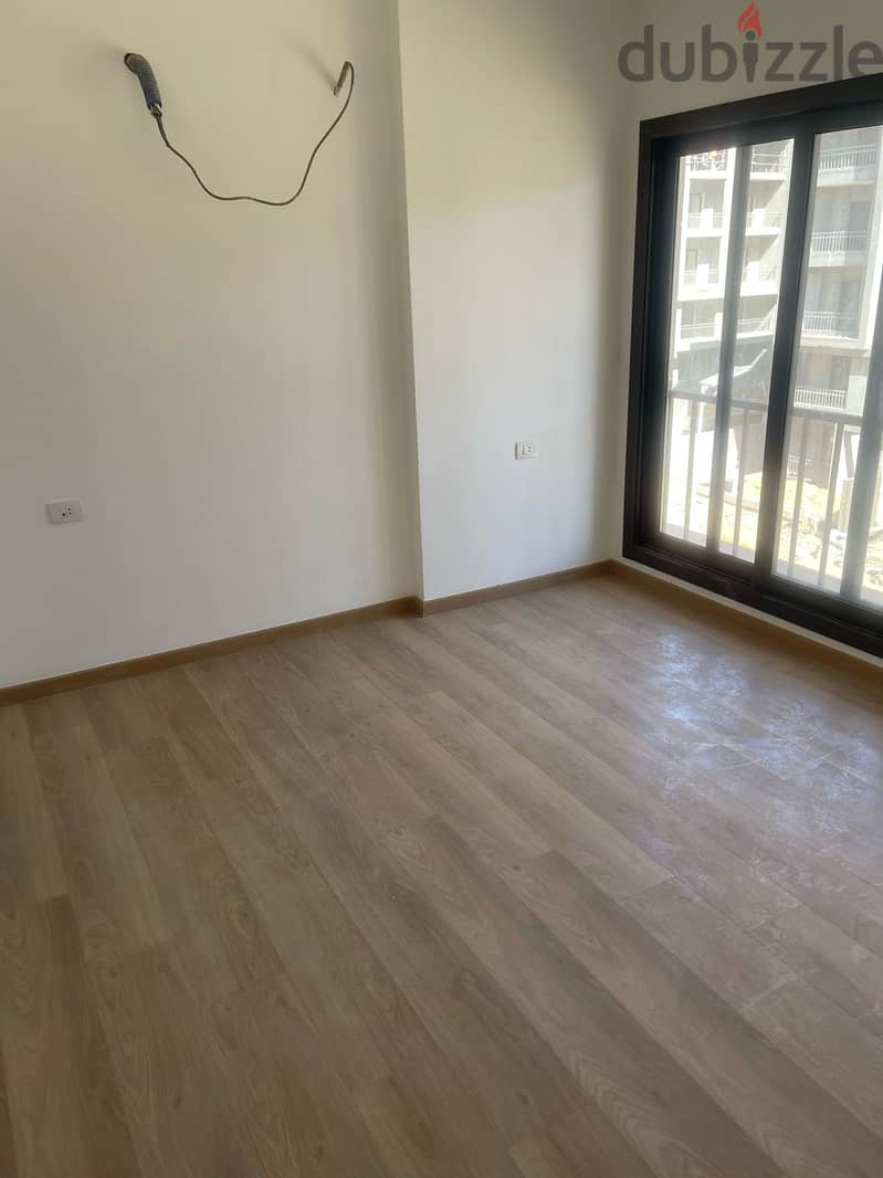 Apartment for rent in fifth square marasem  Area 207 SQM 4