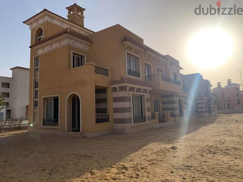 stand alone villa for sale with an area of ​​573 meters in Nyoum October Compound 3