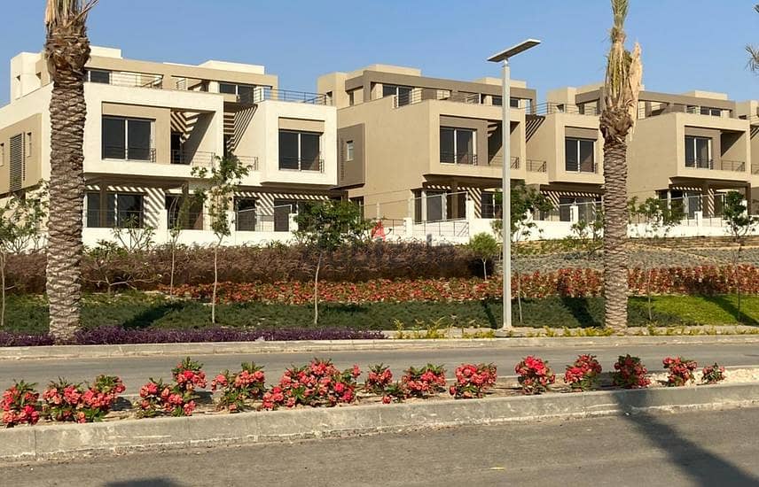 Town house 186m for sale special price in Palm Hills New Cairo 0