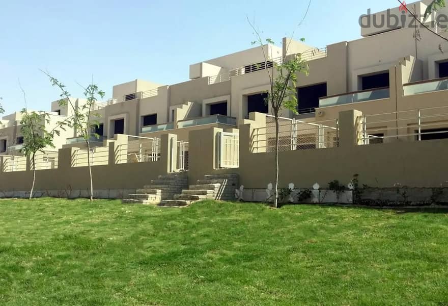 Town house 186m for sale special price in Palm Hills New Cairo 2