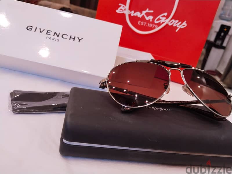 Givenchy original sunglasses with the box 3