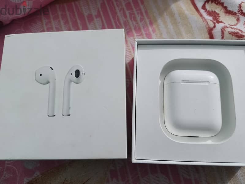 Apple Air Pods(2ndGen) with charging case 9