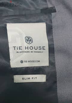 بدلة رمادي فاتح تاي هاوس Tie House مقاس ٥٢