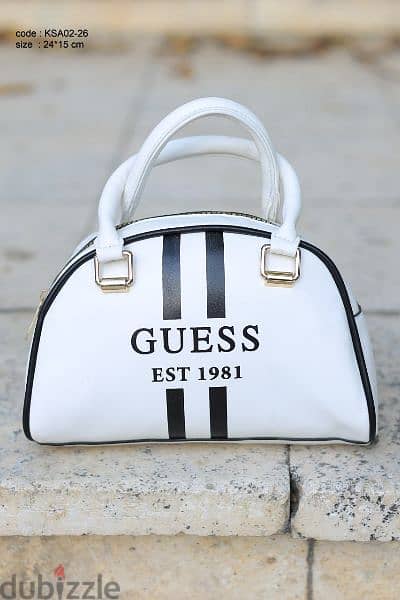 Guess 
Size : 24*15 3