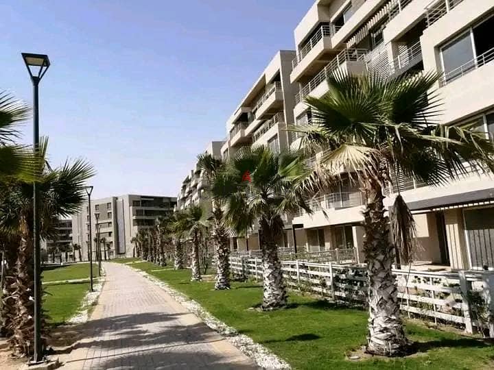 Apartment With garden For sale Ready To Move Palm Hills New Cairo 173m garden 70m Fully Finished 4