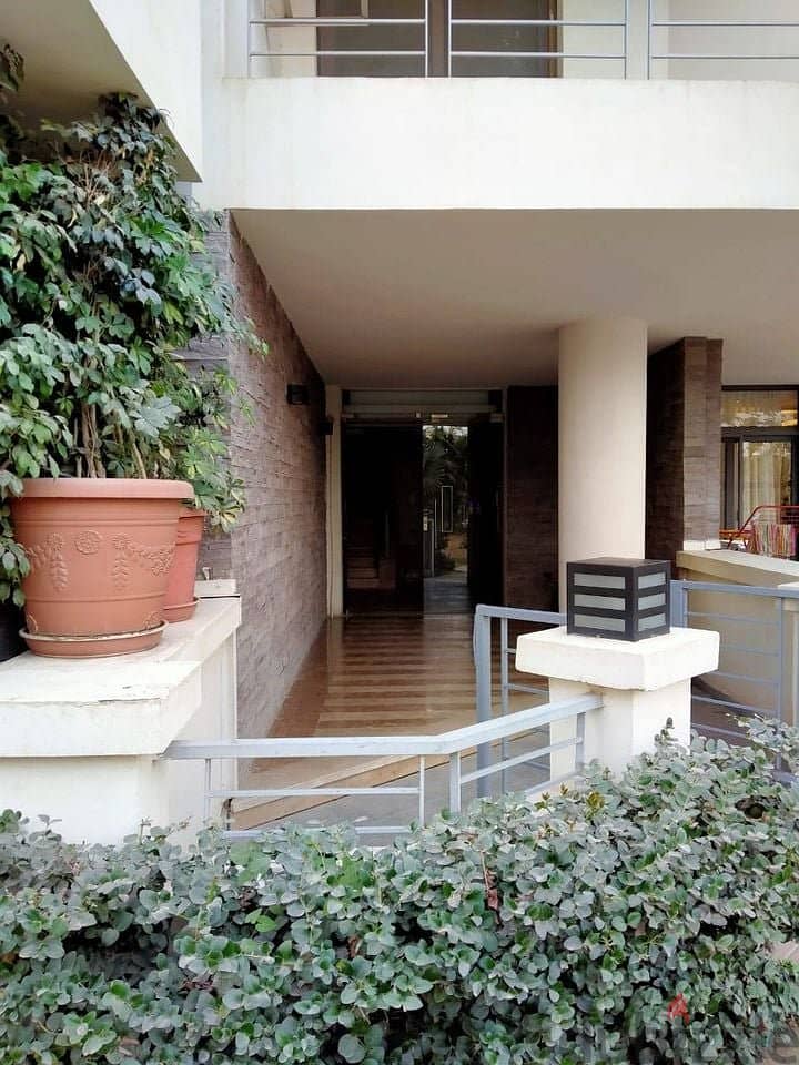 Apartment for sale in the Settlement, on the landscape, in the Taj City Compound, directly in front of the airport 6