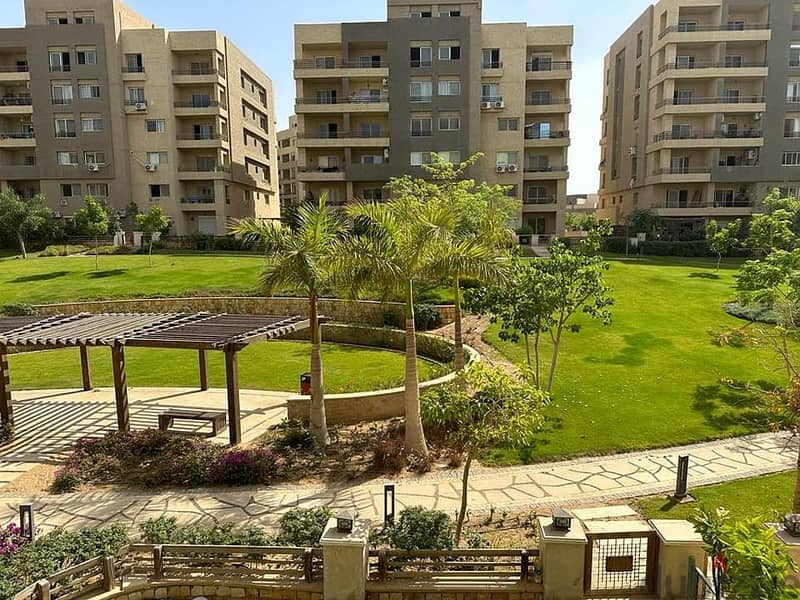 Duplex garden for Sale Ready To Move View garden and 2 swimming pools Installments Over 2031 Hyde Park  New Cairo  Fifth Settlement 3