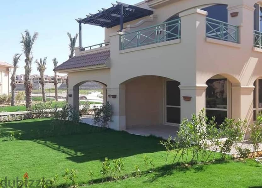 Ground chalet with a private garden and very high-end finishes directly on the sea in the most prestigious village in Ain Sokhna in La Vista Gardens 1