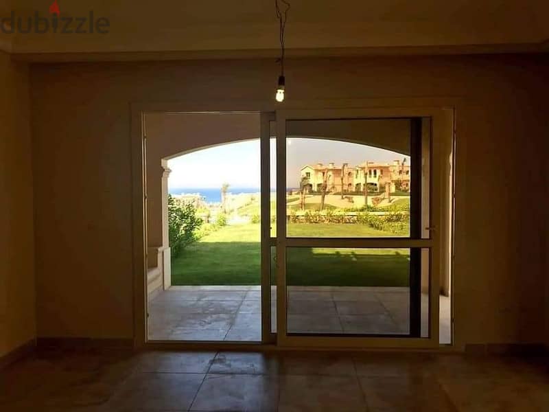 Ground chalet with a private garden and very high-end finishes directly on the sea in the most prestigious village in Ain Sokhna in La Vista Gardens 4
