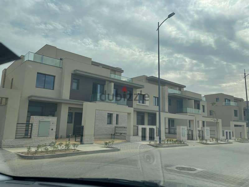 تاون هاوس فيلا متشطبه بالكامل في الشيخ زايد برايم لوكيشن Fully finished townhouse villa in Sheikh Zayed Prime Location 4