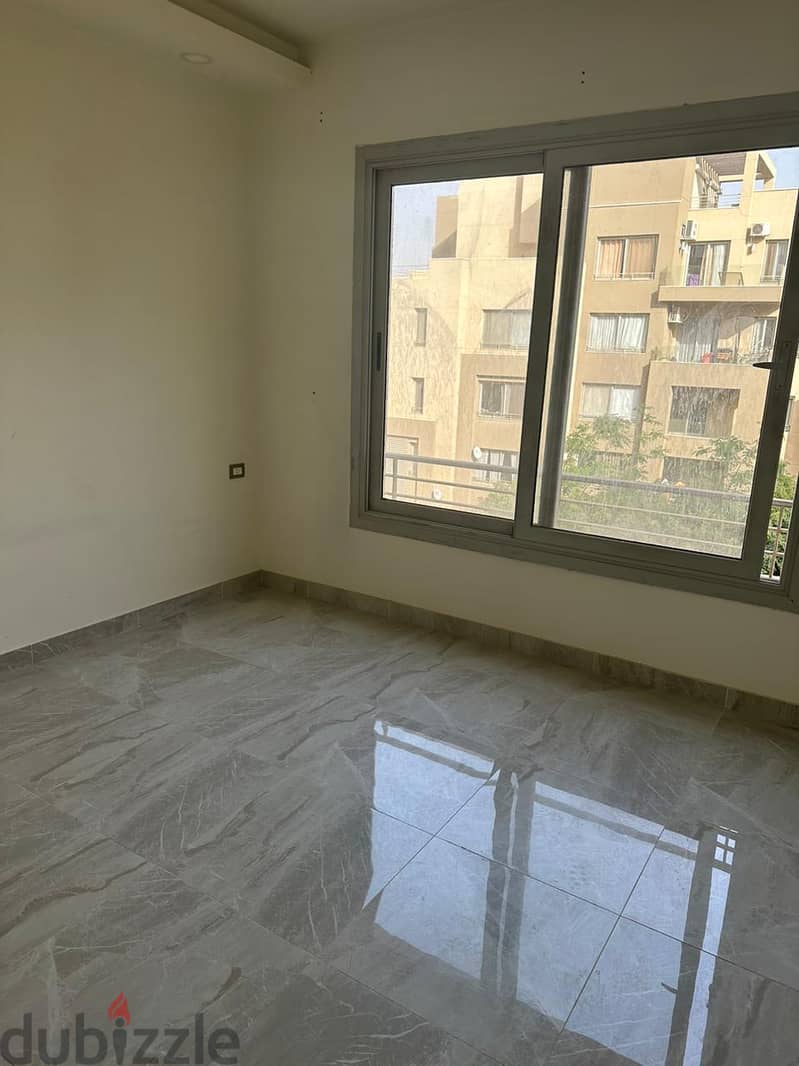 Semi furnished apartment 2 rooms rent in Village Gate Palm Hills New Cairo 3