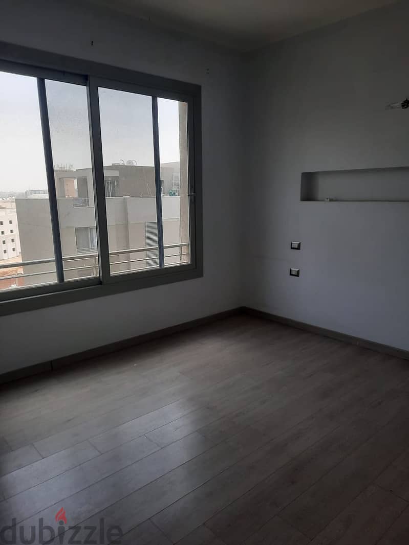 semi furnished Penthouse with appliances for rent in Village gate Palm Hills New Cairo 1