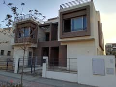 Twin house 307 sqm for sale in an excellent location in Palm Hills New Cairo, with installments, ready to move 0