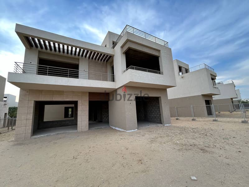 For Sale Villa Ready To Move With Payment Facilities 9