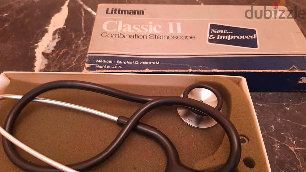 للمتخصصين فقط . سماعة كلاسيك 3M Littmann  Made in USA 28 Inch بالعلبة 1