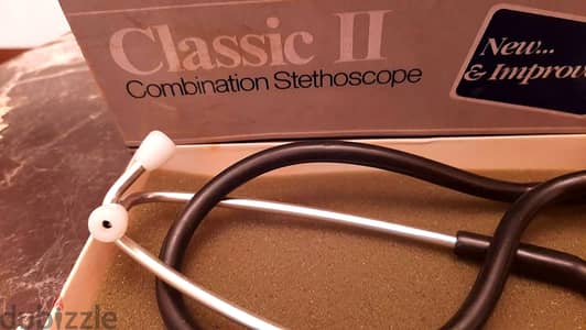 للمتخصصين فقط . سماعة كلاسيك 3M Littmann  Made in USA 28 Inch بالعلبة