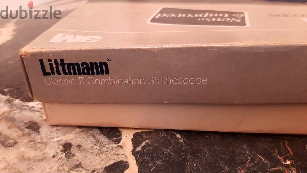 للمتخصصين فقط . سماعة كلاسيك 3M Littmann  Made in USA 28 Inch بالعلبة 5